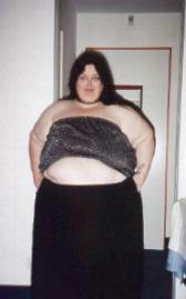 Carolyn flashing her belly!